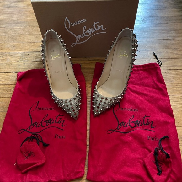 Beautiful Christian Louboutin FOLLIES SPIKES 100 Studs Glitter pumps. - Picture 9 of 9